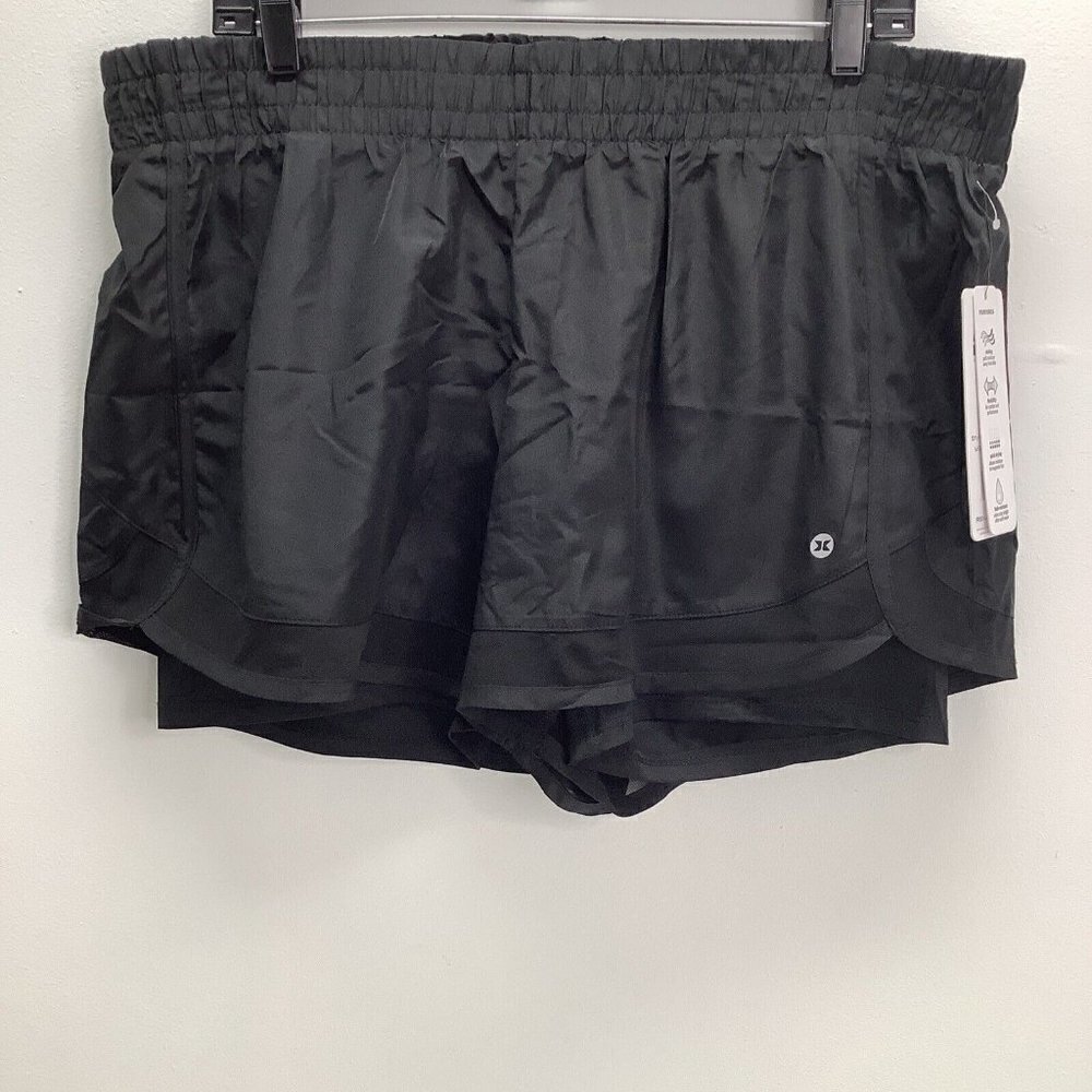 Reebok Size XL Black Lined Live Life Active Shorts . New With Tags